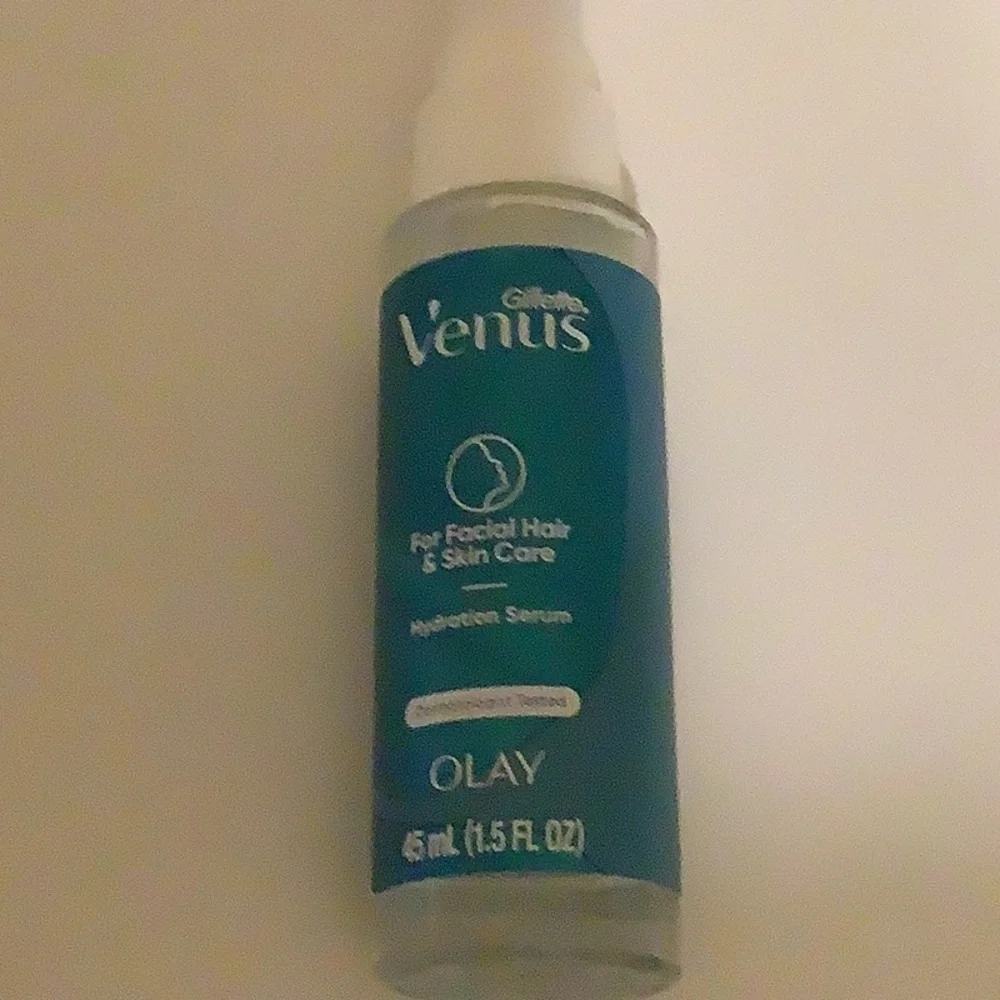 Gillette Venus Hydration Serum for Facial Hair/Skin Care, New